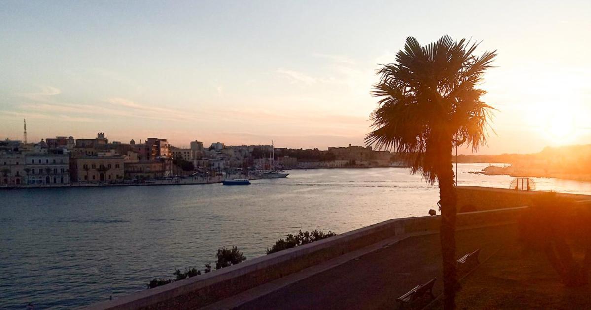 Casa Colombo - The Fab Stay Brindisi Eksteriør bilde